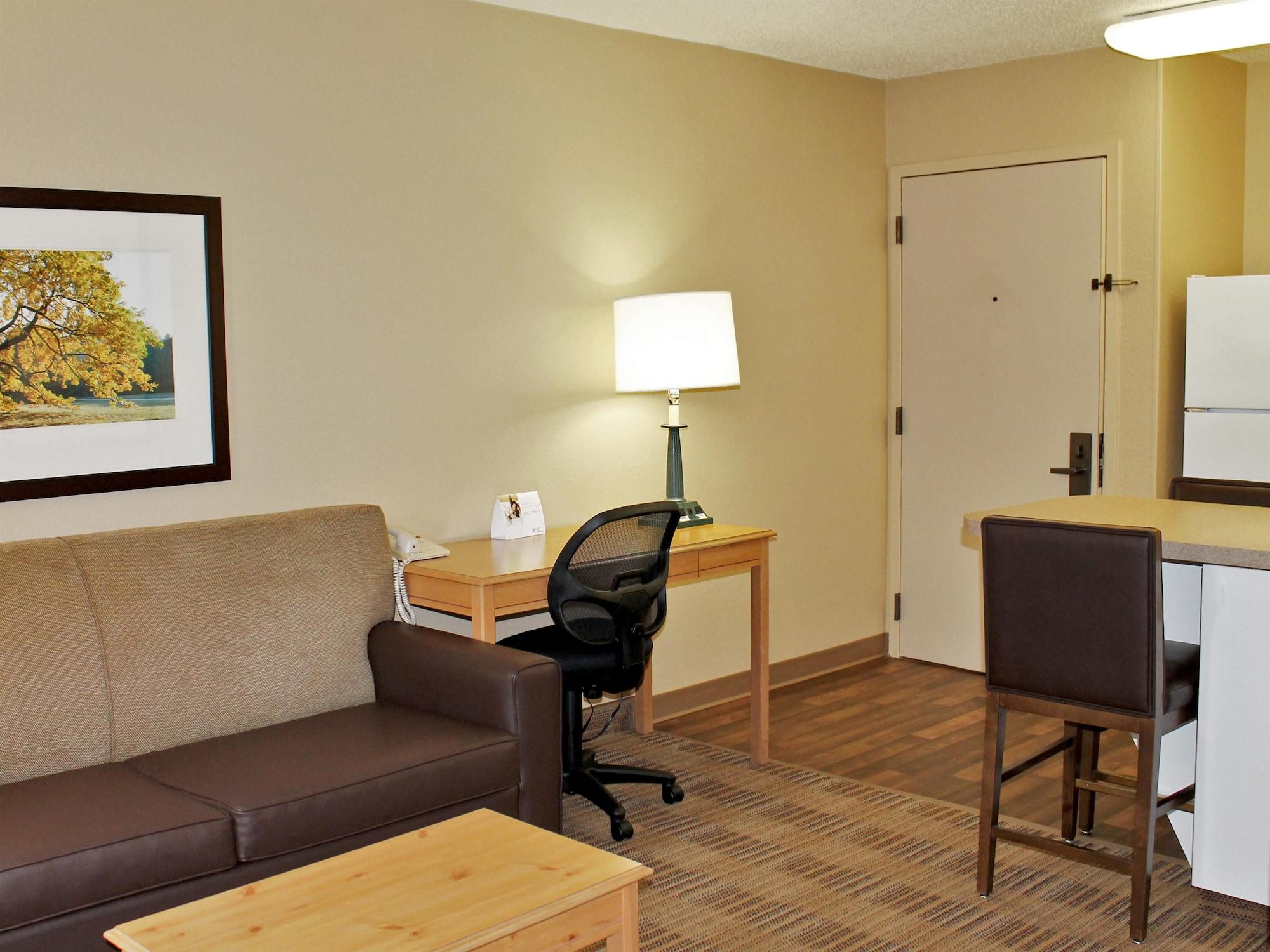 Extended Stay America Suites - Los Angeles - Torrance - Del Amo Circle Екстериор снимка