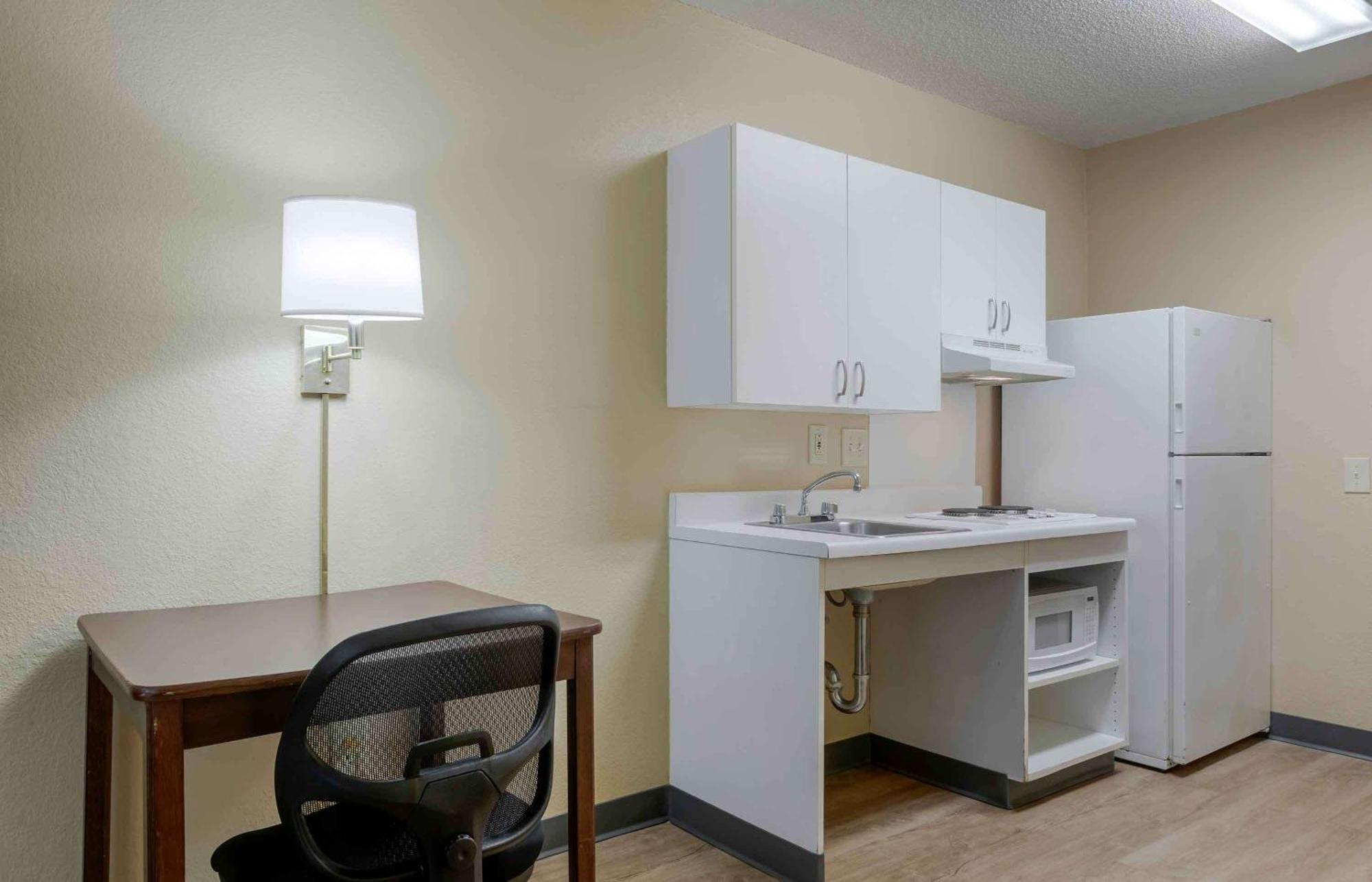 Extended Stay America Suites - Los Angeles - Torrance - Del Amo Circle Екстериор снимка